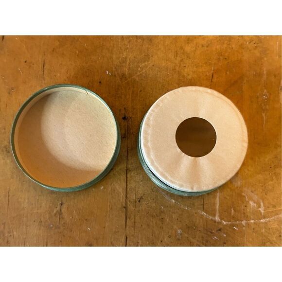 Vintage Sorority Face Powder Box By Buerger,  Denver (8273) - Picture 7 of 7